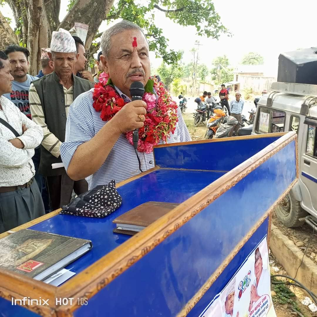 गठवन्धनदल नै जनताको साथी होः गिरी