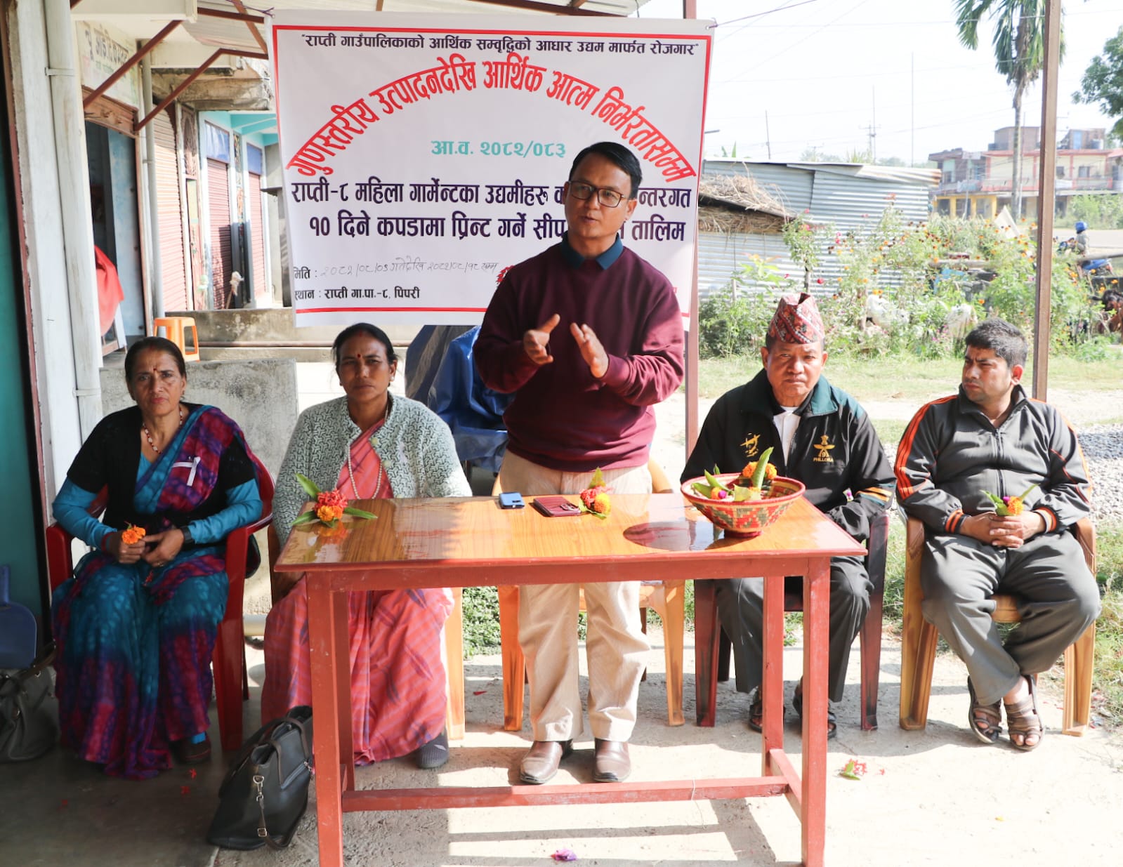पिपरीमा महिला उद्यमीलाई १० दिने कपडामा प्रिन्टिङ गर्ने सीप विकास तालिम सुरु