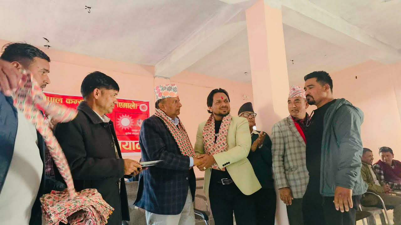 दाङ-३ का उम्मेदवार नै एमालेमा प्रवेश