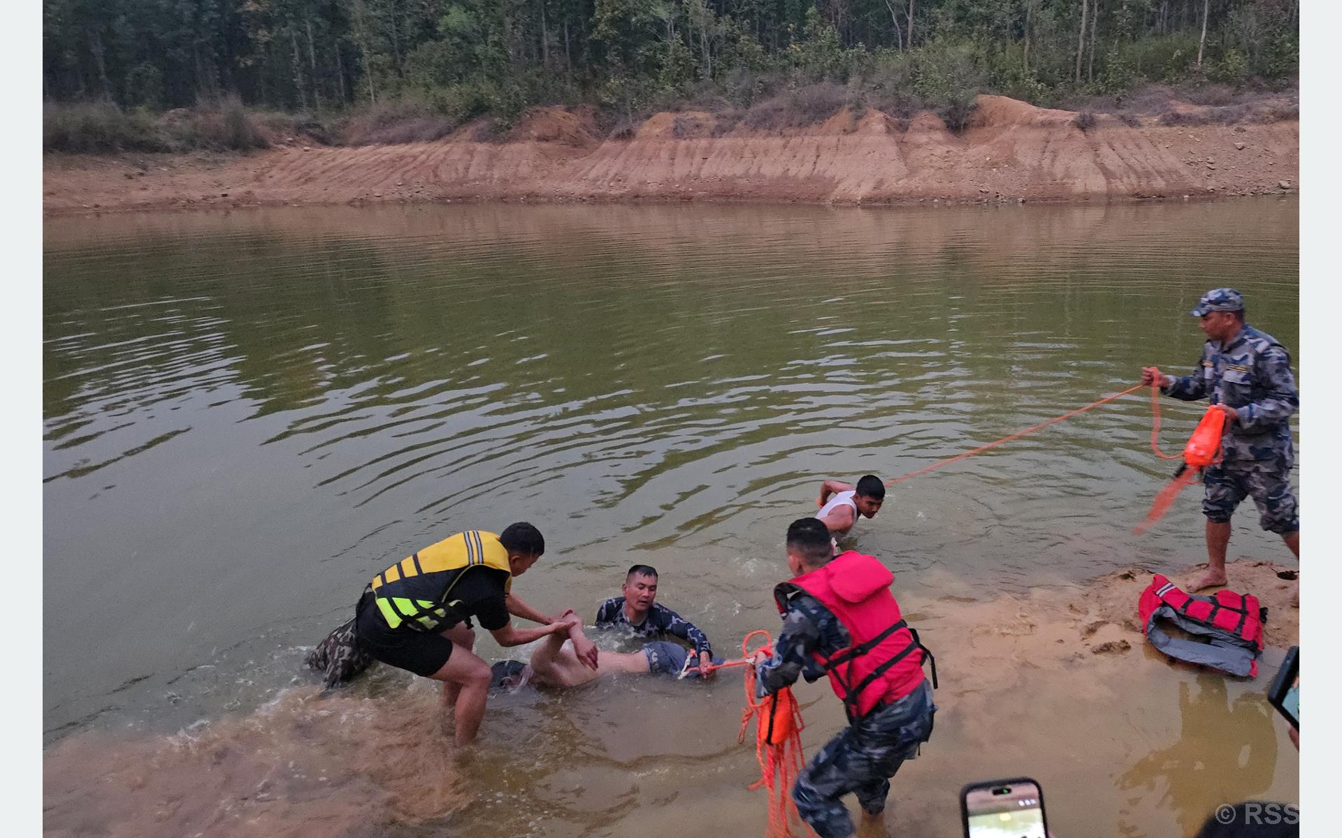 दाङमा होलीको रंग पखाल्न तालमा गएका एक जनाको डुबेर मृत्यु